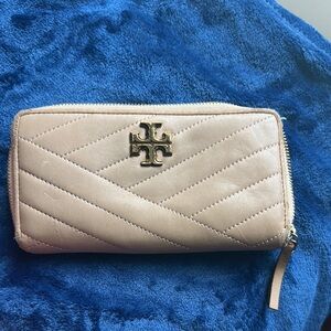 Tory Burch wallet very used but still zips